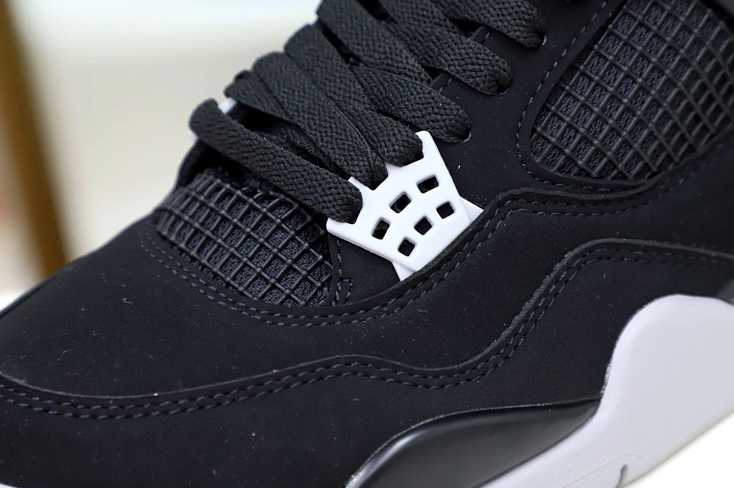 4 OG 'BRED' JORDAN RETRO 2019 AIR 0923